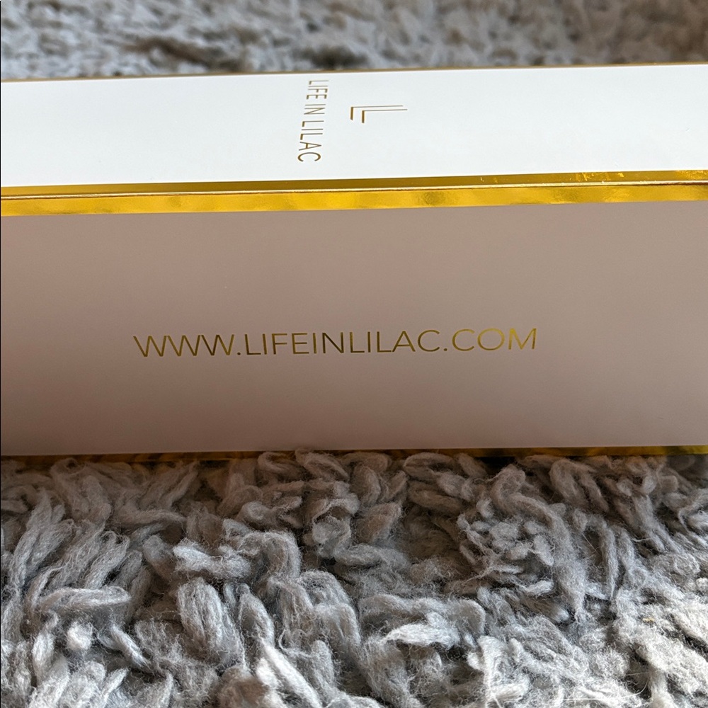 Life In Lilac Reed Diffuser- Holiday Dreams - Picture 4 of 4